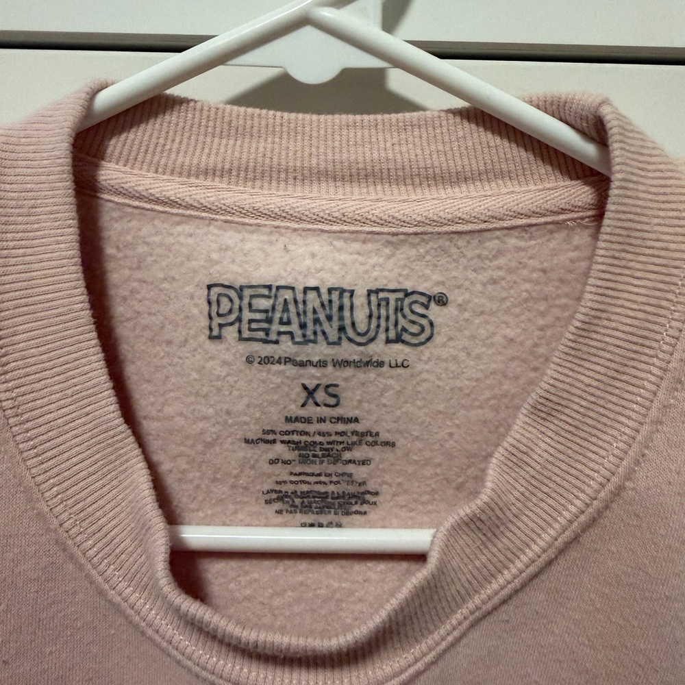 Peanuts Light Pink Crewneck XS